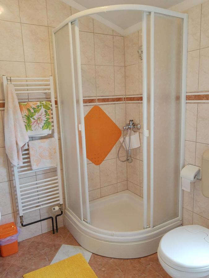 Apartments Villa Elda 佩罗杰 外观 照片